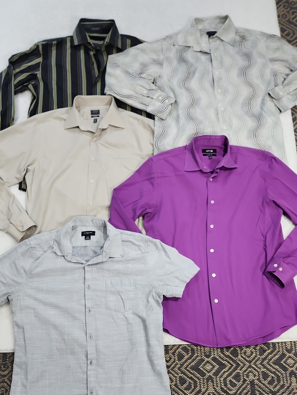 Men's Bundle Of Button Down Shirts